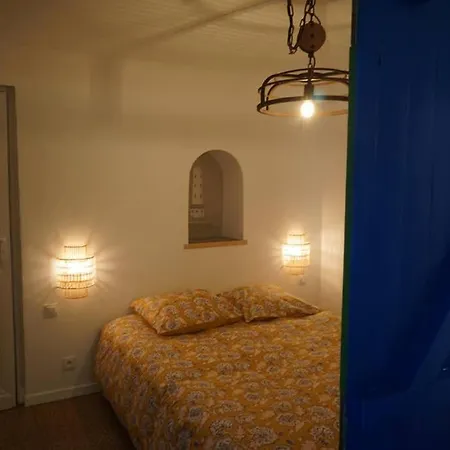 Appartement avec vue panoramique sur l'estuaire de la Gironde Plassac  Extérieur photo